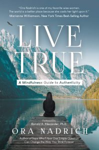 BOOKcover-LiveTrue-hiRes